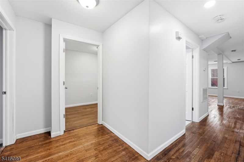 9 Godwin Ave Property Photo 14