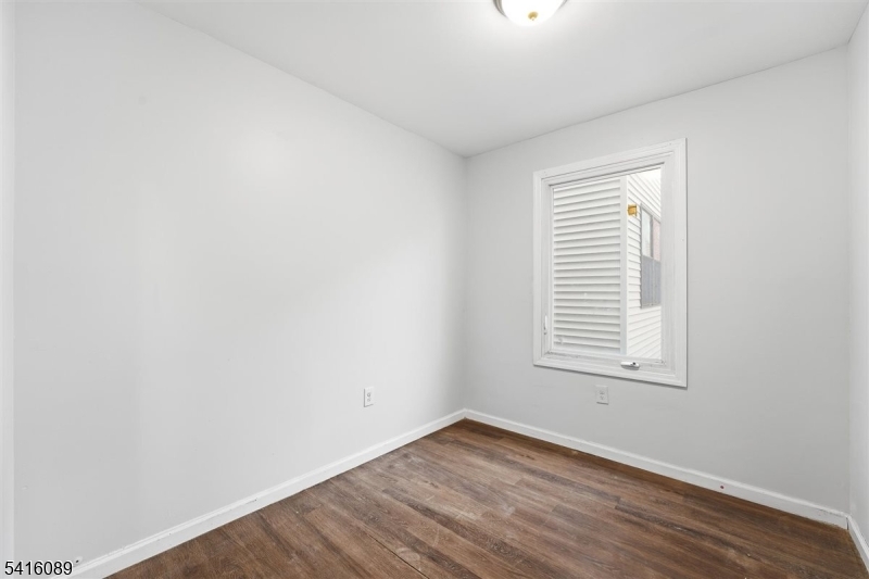 9 Godwin Ave Property Photo 17