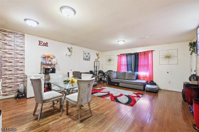 9 Godwin Ave Property Photo 19