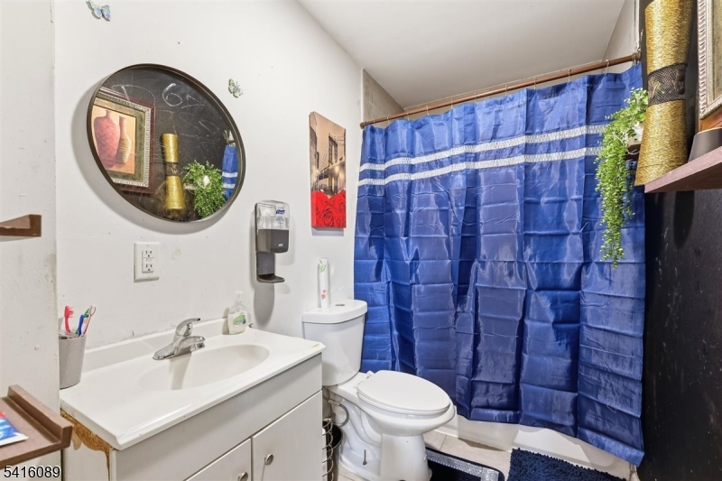 9 Godwin Ave Property Photo 20