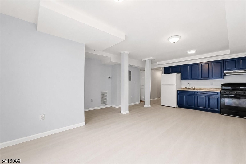 9 Godwin Ave Property Photo 24