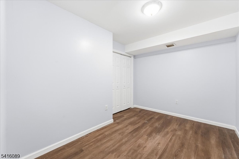 9 Godwin Ave Property Photo 30