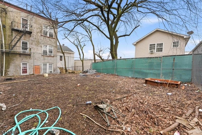 9 Godwin Ave Property Photo 36