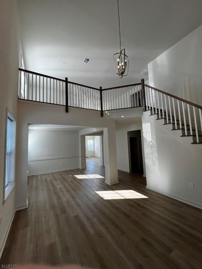 3 Van Nest Ct Property Photo 3