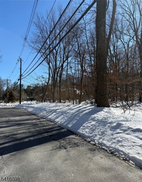 Saw Mill Rd Property Photo 2