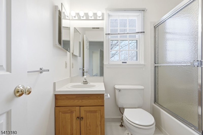 12 Smithfield 12 Property Photo 18