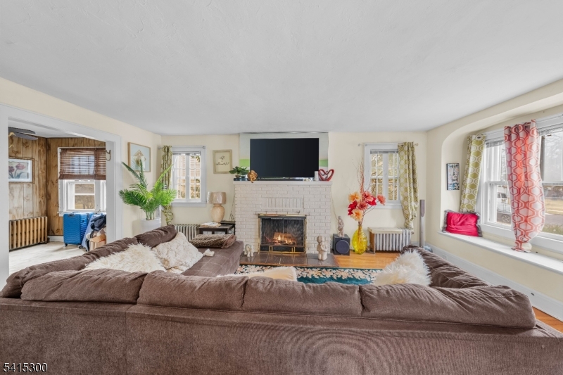 741 Berckman St Property Photo 3
