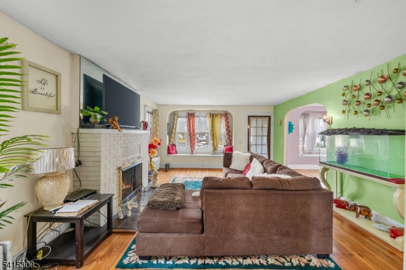 741 Berckman St Property Photo 4