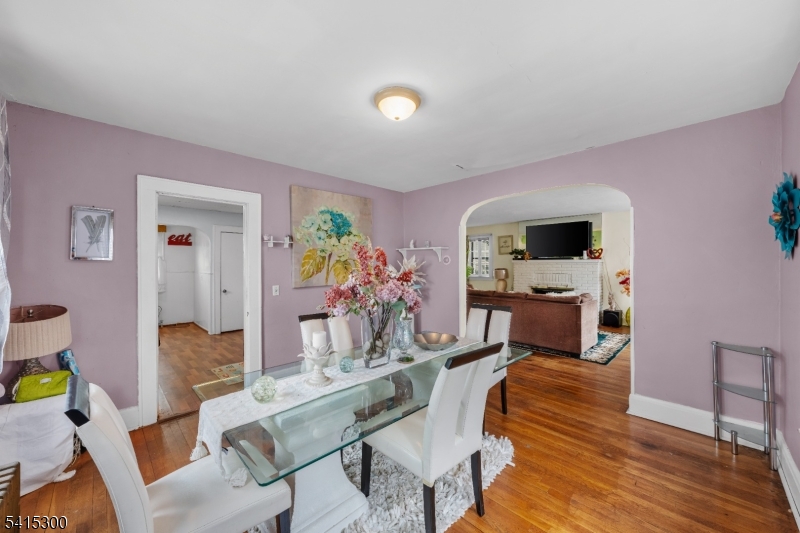 741 Berckman St Property Photo 9
