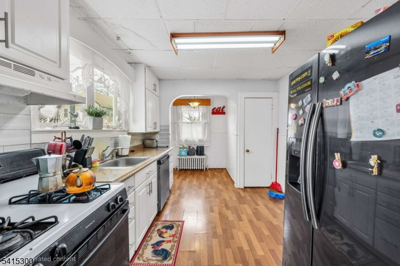 741 Berckman St Property Photo 12