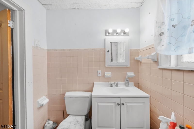 741 Berckman St Property Photo 30