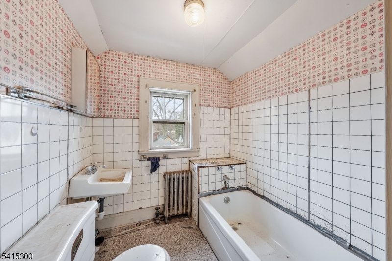 741 Berckman St Property Photo 31