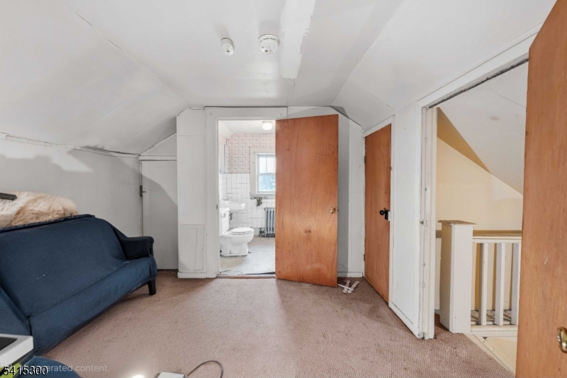 741 Berckman St Property Photo 33