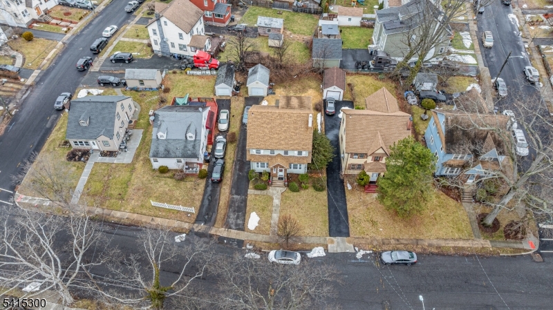 741 Berckman St Property Photo 44