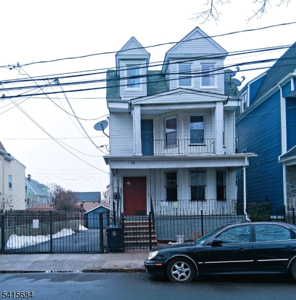 37 Springdale Ave