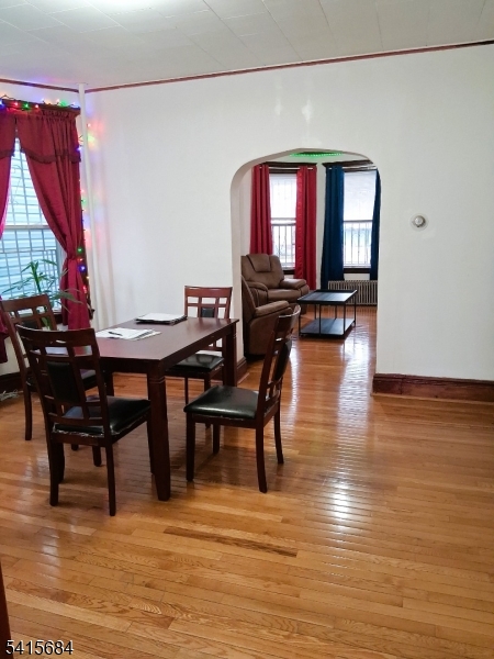 37 Springdale Ave Property Photo 3