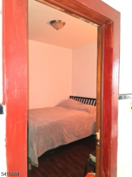 37 Springdale Ave Property Photo 6