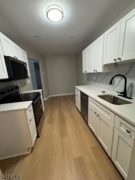140 Amberly Dr Property Photo 12
