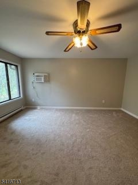 140 Amberly Dr Property Photo 23