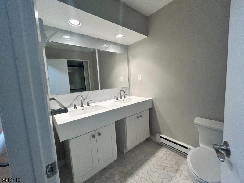 140 Amberly Dr Property Photo 46
