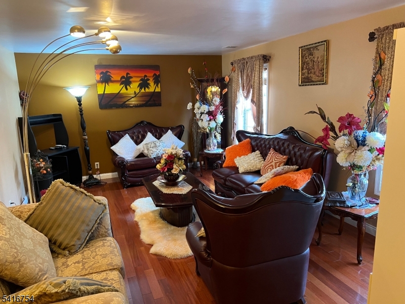 415 Wheatsheaf Rd Property Photo 4