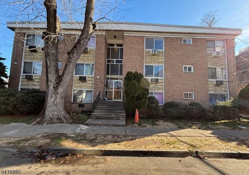 740 Vose Avenue C-5 Property Photo 1