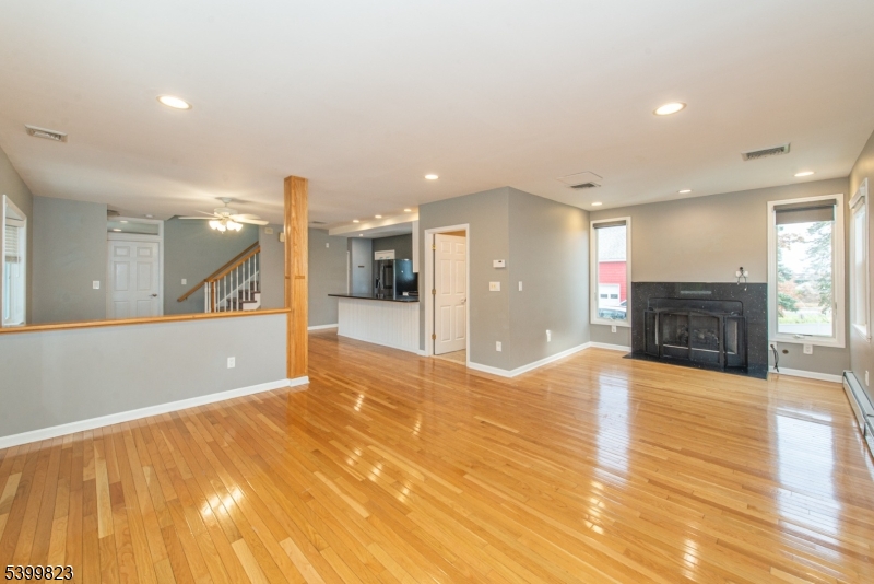 73 Grove St Property Photo 16