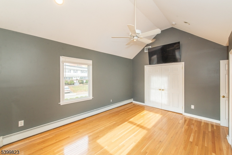 73 Grove St Property Photo 19