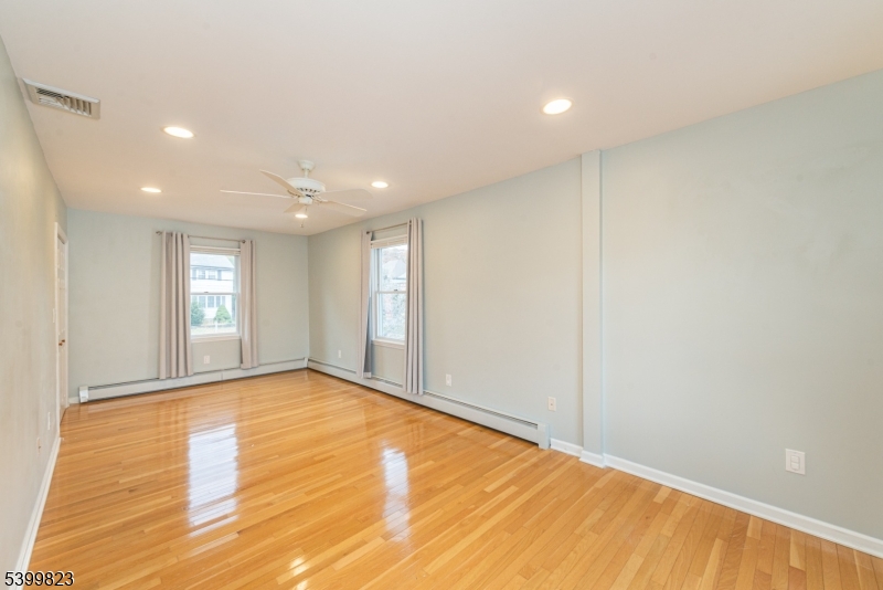73 Grove St Property Photo 22