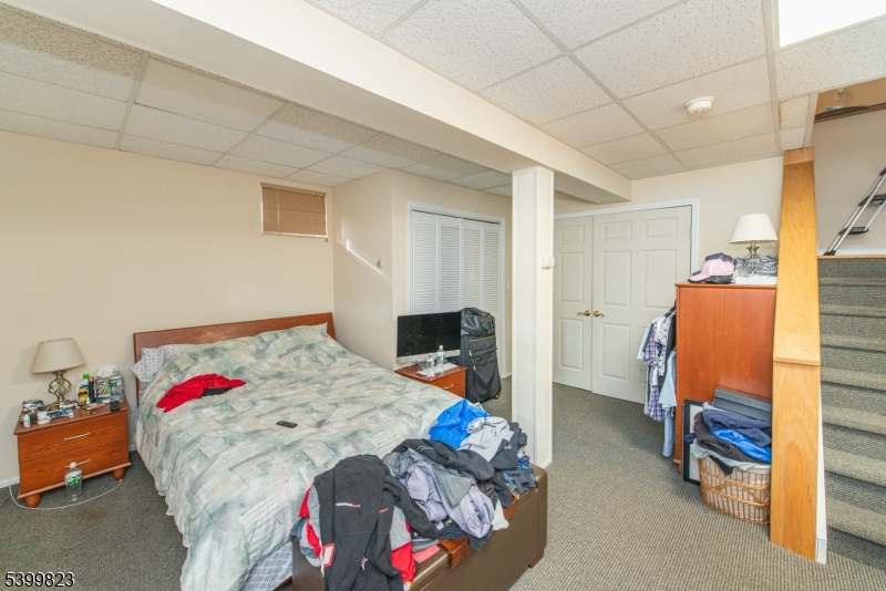 73 Grove St Property Photo 45