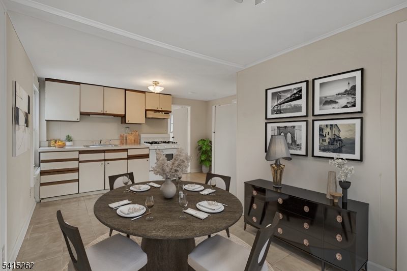 56 Pine Street Property Photo 10