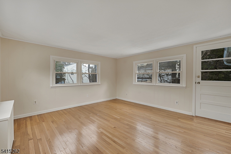 56 Pine Street Property Photo 14