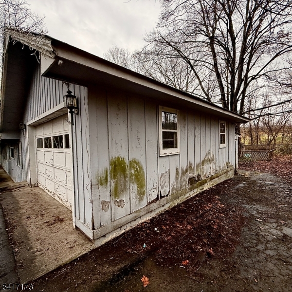 76 Valley View Rd Property Photo 3