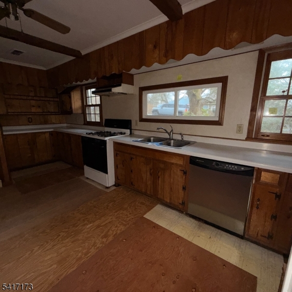 76 Valley View Rd Property Photo 9
