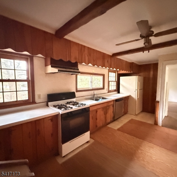 76 Valley View Rd Property Photo 10