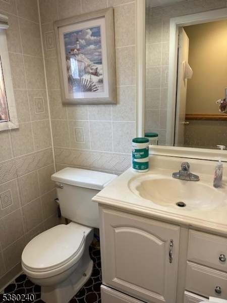 6 Haycock Ave Property Photo 5
