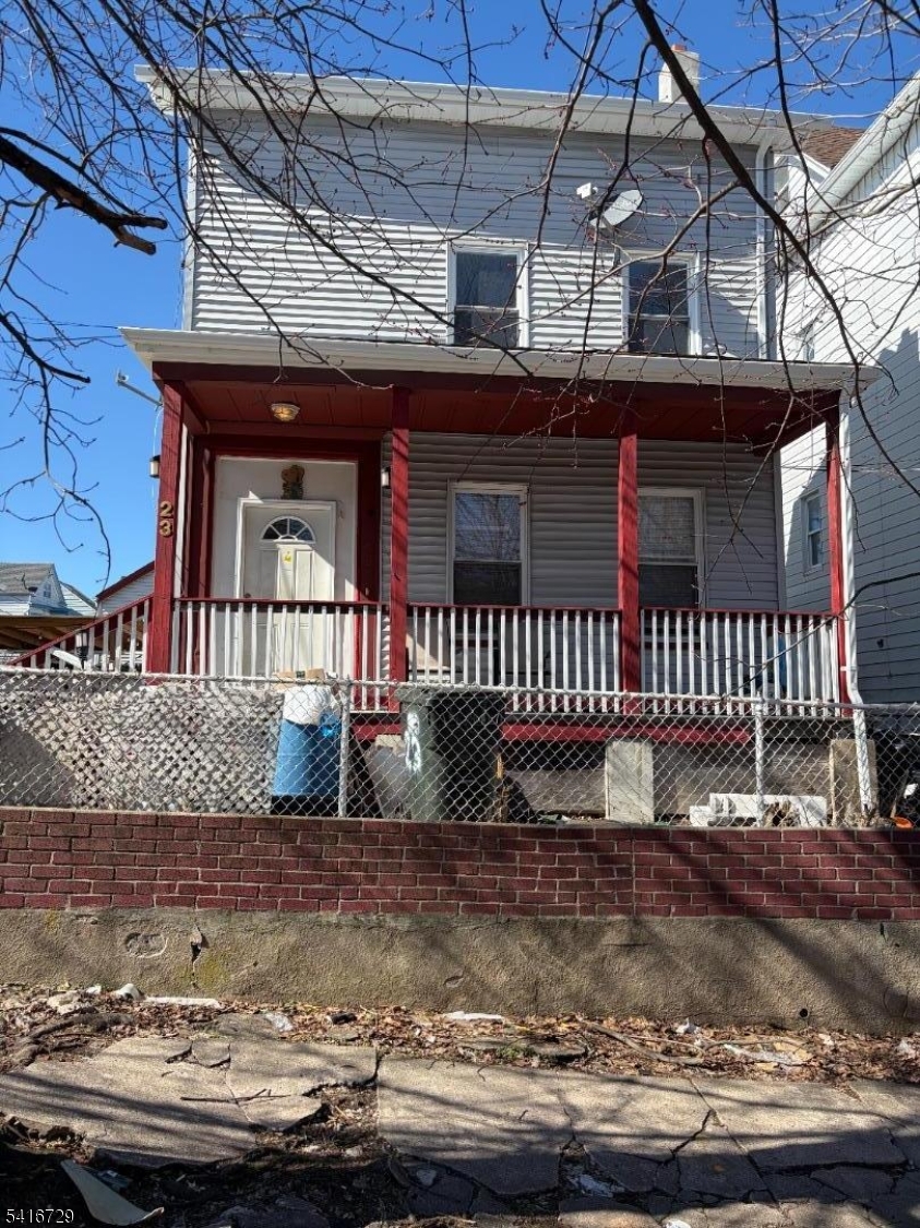 23 Garrison St 2 Property Photo 1