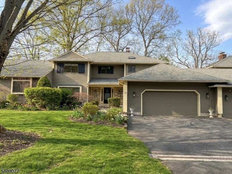 38 Hunters Circle Property Photo 1