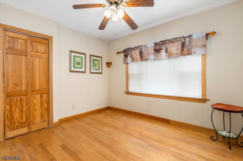 7 Delafield Ave Property Photo 8