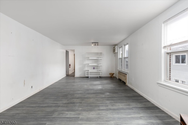 7 Delafield Ave Property Photo 16