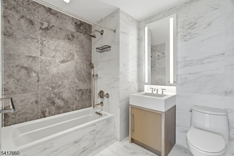 75 Park Ln 3305 Property Photo 14