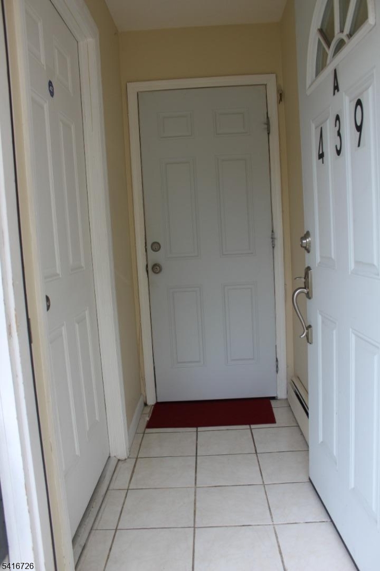 439 Marshall St Property Photo 14