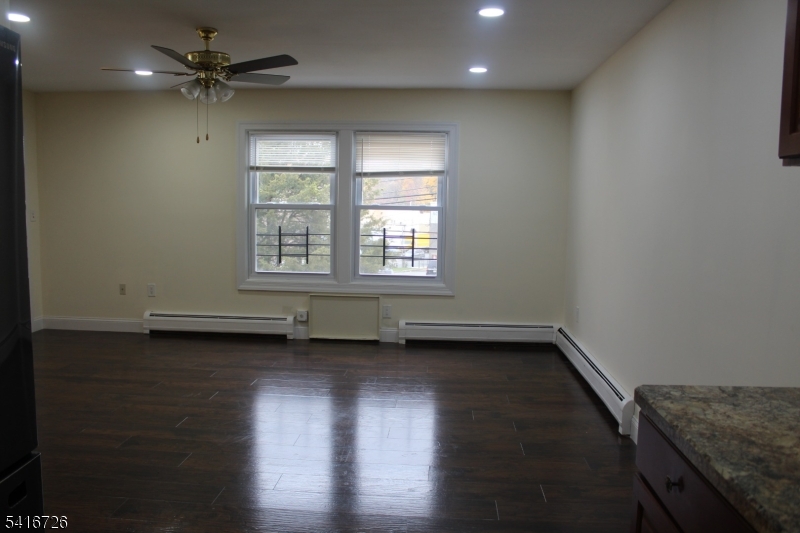 439 Marshall St Property Photo 25