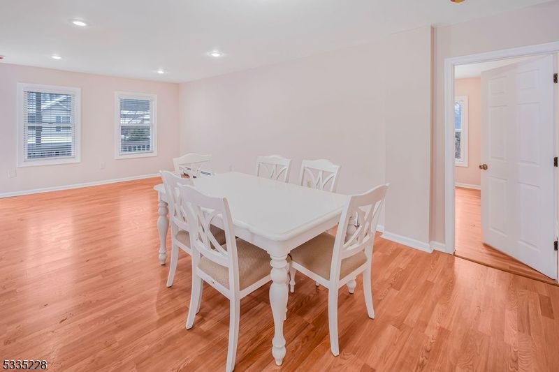 77 Swartswood Rd 1a Property Photo 3