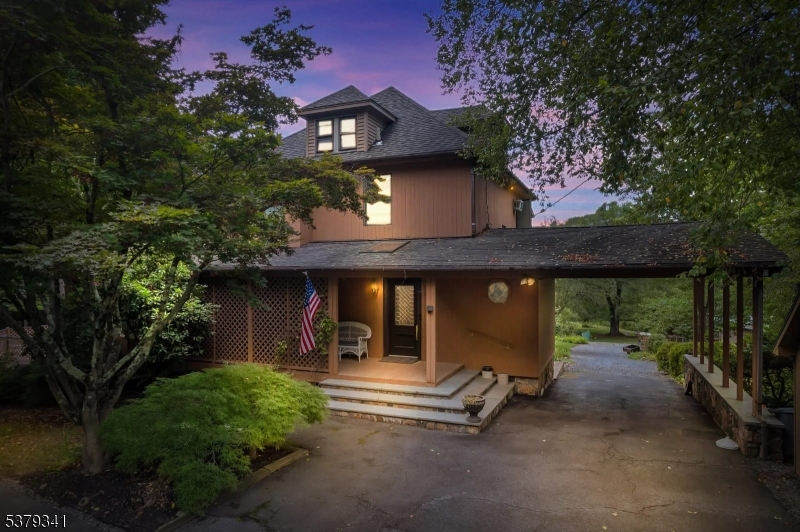 833 Berkshire Valley Rd
