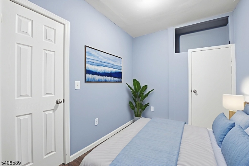 206 Clark Pl Property Photo 5