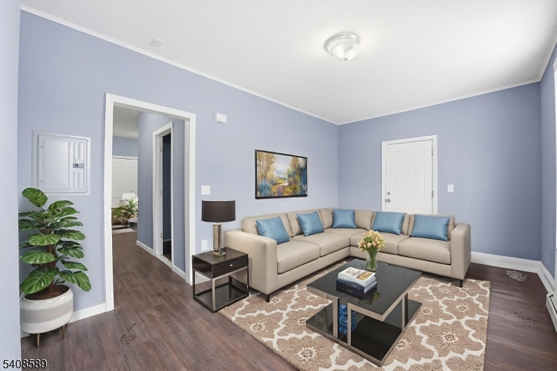 206 Clark Pl Property Photo 8