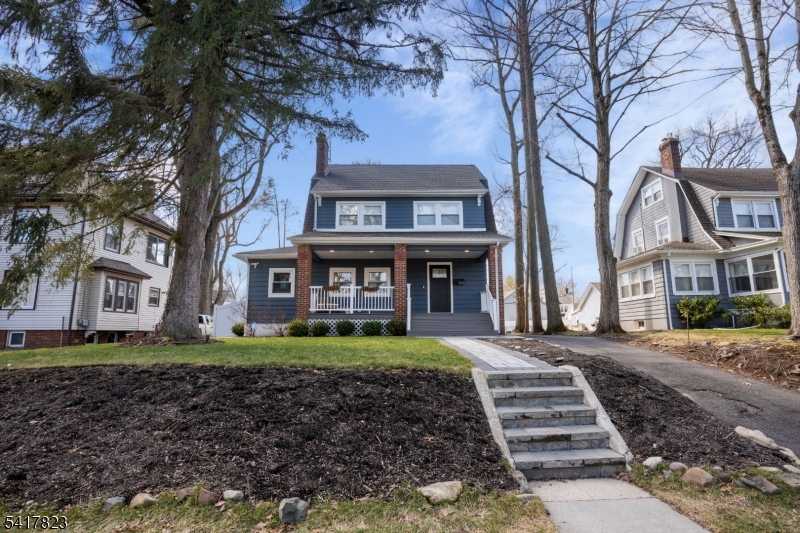 246 Stirling Ave Property Photo 1