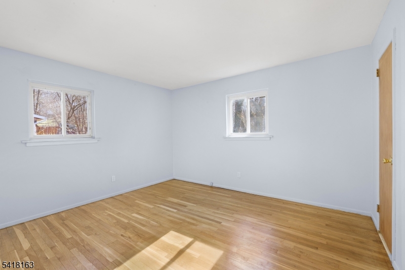 18 Kendall Dr Property Photo 10