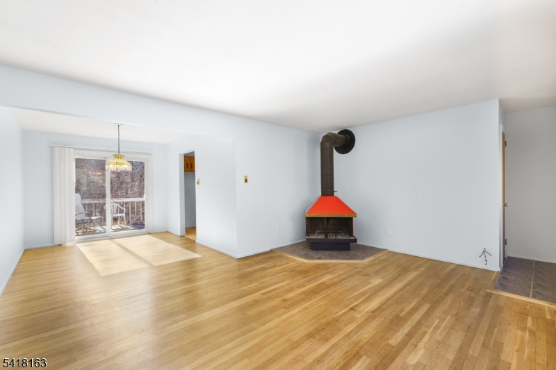 18 Kendall Dr Property Photo 14